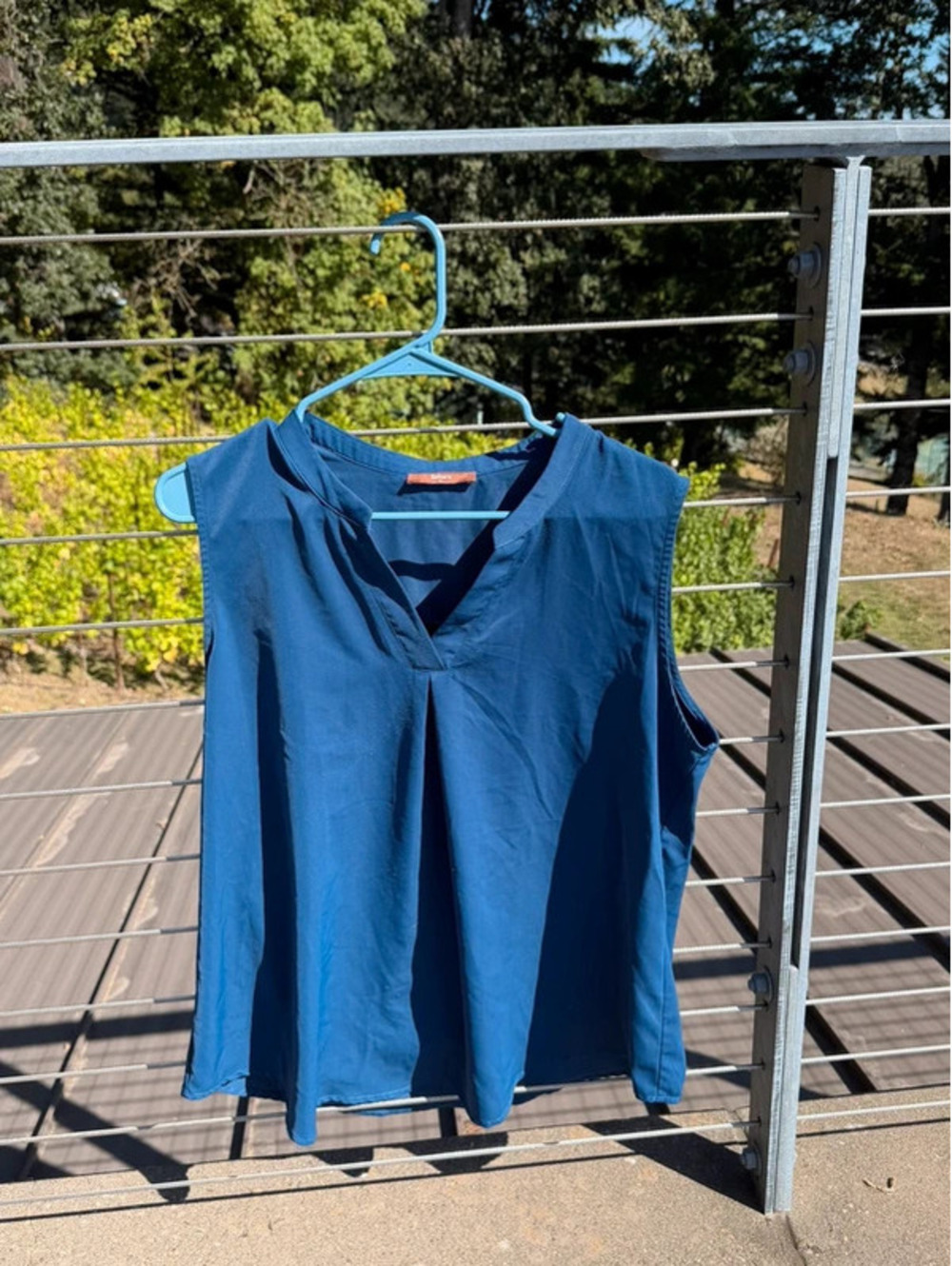 185. NWOT Gaharu navy blue tank top shell size XL